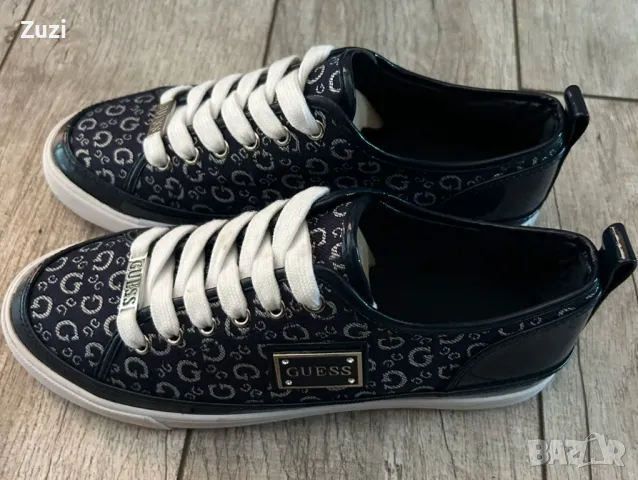 Guess оригинални нови сникърси, снимка 3 - Дамски ежедневни обувки - 48549635