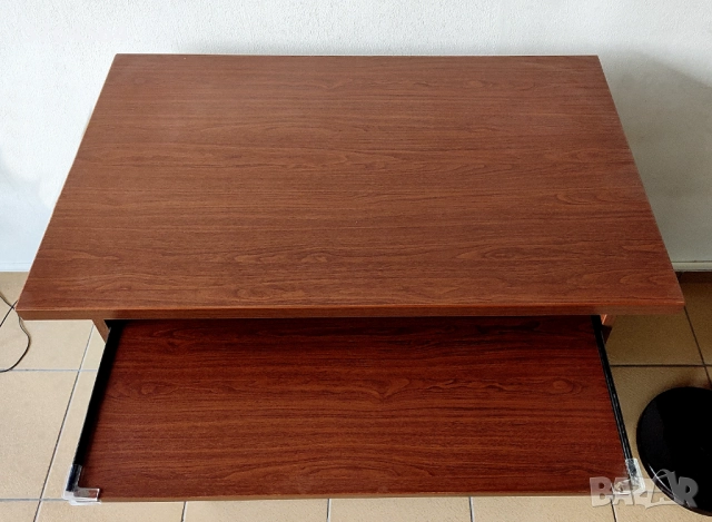 Компактно бюро на колелца, снимка 3 - Бюра - 51919339