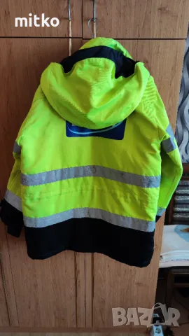 Яке, снимка 1