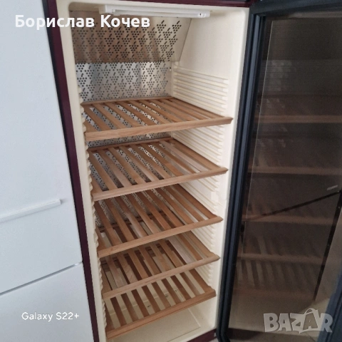 Винен охладител LIEBHERR , снимка 3 - Хладилни витрини и фризери - 53185277