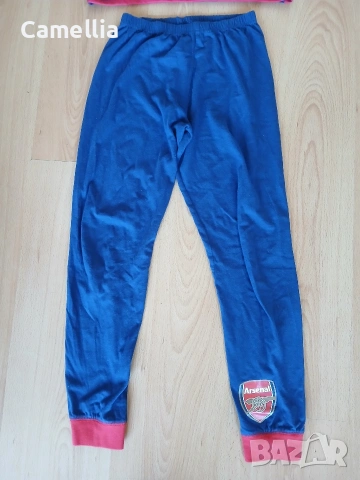 Детски екип на FC Arsenal, 9-10г., снимка 3 - Детски комплекти - 52886112
