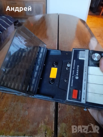Стар касетофон Sanyo M1503, снимка 8 - Антикварни и старинни предмети - 53433276