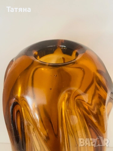 Стъклена ваза, стил Мурано, цвят медено-кехлибарен, снимка 3 - Антикварни и старинни предмети - 53135370