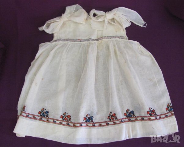 19 век Детска Рокля Ръчно Бродирана, снимка 1