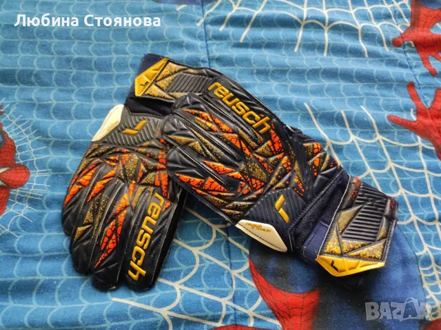 Вратарски ръкавици Reusch Attrakt Solid, Размер L/XL-9.5, Син/Златист