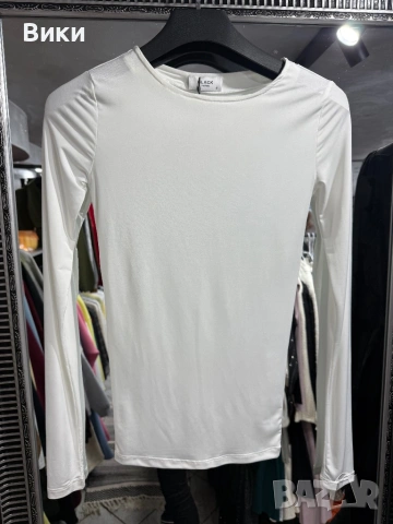 Нова блуза налична в S u M размер , снимка 4 - Блузи с дълъг ръкав и пуловери - 53122163