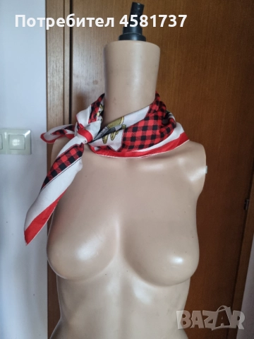 Копринен шал с десен ретро коли, снимка 5 - Шалове - 51758547