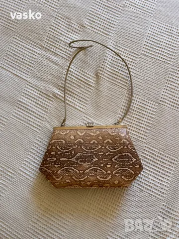 Дамска чанта-змийска кожа, снимка 4 - Чанти - 49368626