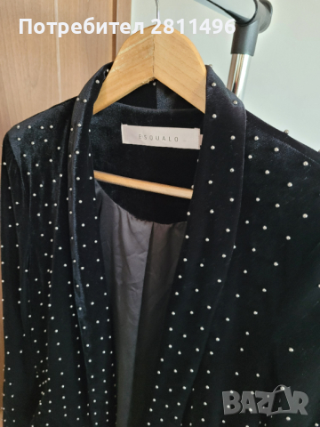 Елегантно дамско кадифено сако в черно, снимка 2 - Сака - 44856097