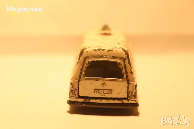 1/64? MATCHBOX MERCEDES ЛИНЕЙКА КОЛИЧКА ИГРАЧКА МОДЕЛ, снимка 6 - Колекции - 52348107