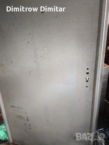 Голяма метална врата 90/95 х 1.85/1.90 СПЕШНО!!!, снимка 2 - Строителни материали - 52328632