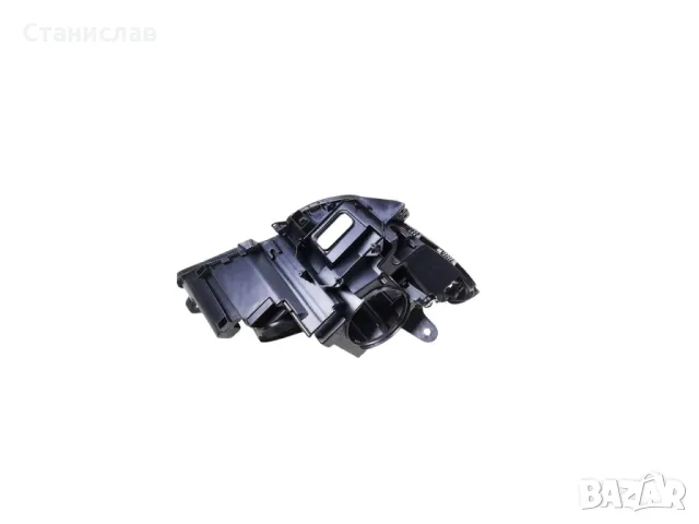 Дясна основа (корпус) за фар за Mercedes C-Class W204 (2008-2010), снимка 3 - Части - 47927294