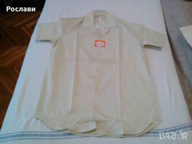 057. Мъжки ризи с къс ръкав по номера и цветове по 2 лв броя