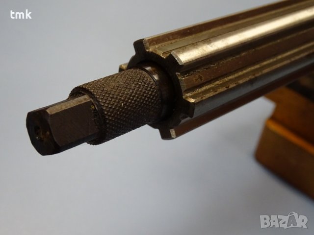 шпиндел за фреза FND 25/B3, снимка 5 - Резервни части за машини - 37033956