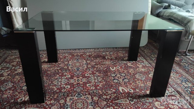 продавам стъклена маса и стъклена стойка за телевизор , снимка 2 - Маси - 43597877