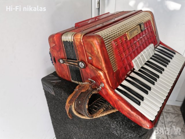 акордеон SCANDALLI 80 баса, снимка 2 - Акордеони - 43789614