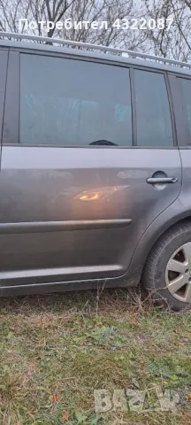 VW TOURAN, снимка 14 - Автомобили и джипове - 48259340