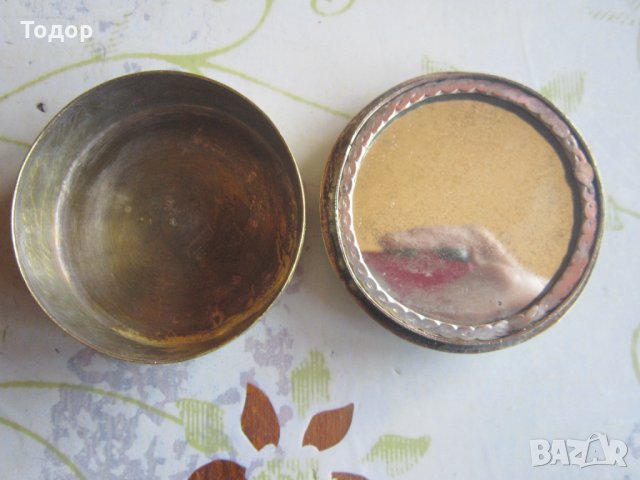 Старинна бронзова кутия кутийка седеф и огледало , снимка 5 - Колекции - 33598728