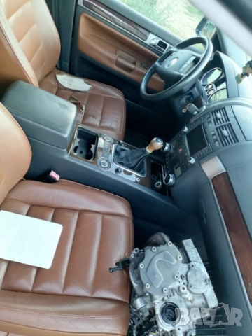 Touareg 2.5, снимка 3 - Автомобили и джипове - 51477417