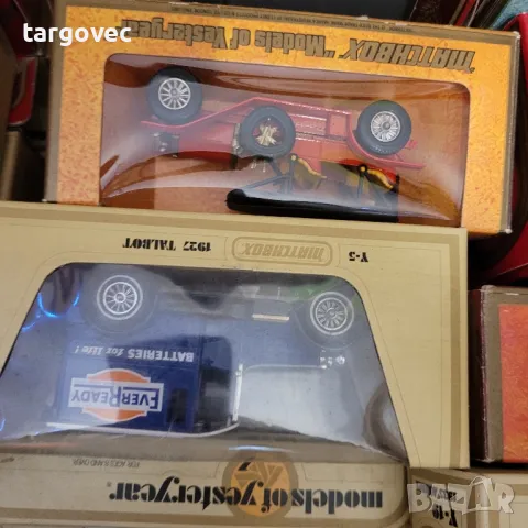над 100 броя колекционерски колички matchbox, снимка 2 - Колекции - 47406205