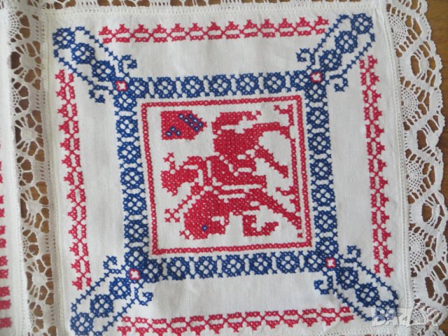 Покривки от лен, снимка 13 - Покривки за маси - 29138210