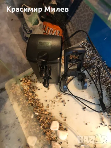 Вътрешен филтър Fluval U2 (перфектно състояние-използван е 1 месец)