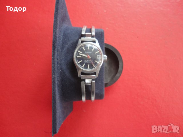Немски дамски часовник Isoma 17 Jewels Automatic, снимка 1 - Дамски - 43526476