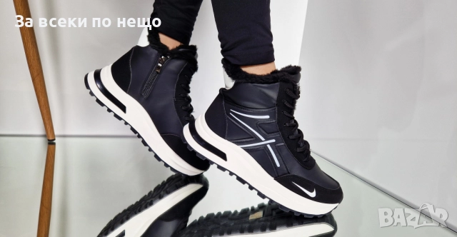 Nike Дамски Черни Боти С Бяла Подметка Найк Код P1407, снимка 7 - Дамски боти - 52178653