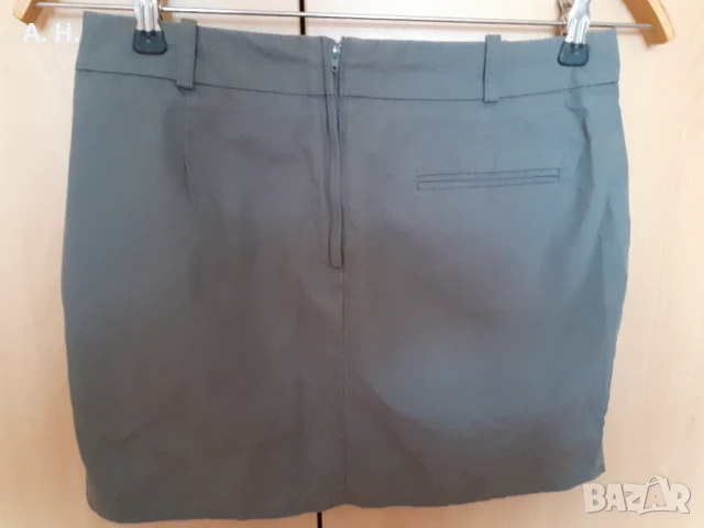 Сива къса пола , снимка 3 - Поли - 51353992
