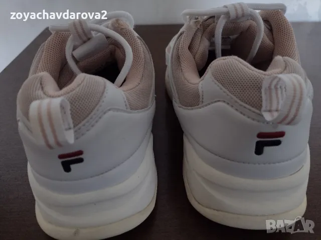 ДАМСКИ ЕЖЕДНЕВНИ МАРАТОНКИ СНИКЕРСИ FILA RAY LOW WMN 1010562-02 Y, снимка 4 - Дамски ежедневни обувки - 49225266