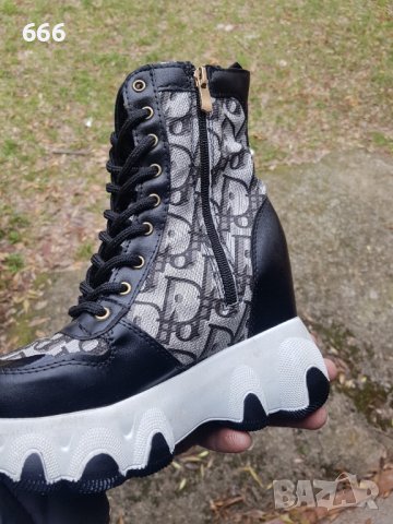 Обувки Christian Dior , снимка 4 - Дамски боти - 43385900