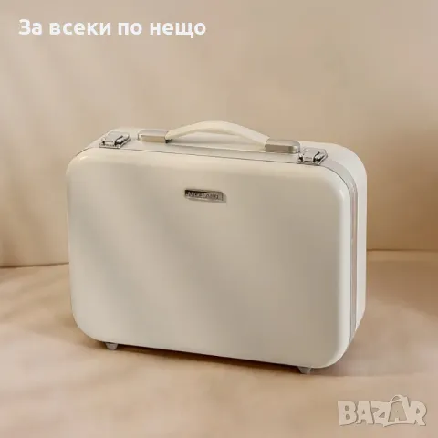 Куфар за гримове с LED огледало., снимка 10 - Чанти - 48698349