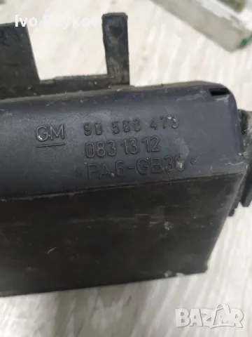 Бушонна Кутия Опел Astra F GM 90560473 , снимка 2 - Части - 48001345