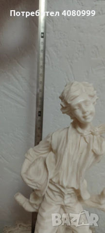 Статуя, клей, мисля "Момченце с връзка" или "Пионерче"? :), снимка 6 - Колекции - 51969133