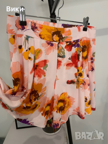 Дамски къси панталони в размер М, снимка 4 - Къси панталони и бермуди - 44867071