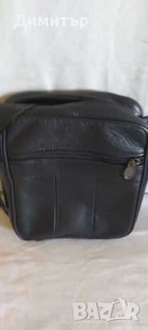 Продавам мъжка черна чанта от 100 процента  естествена кожа с пет отделения с цип , снимка 2 - Чанти - 50492355