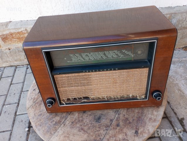 радиоприемник Telefunken-Super 975WK, снимка 1 - Радиокасетофони, транзистори - 43764642