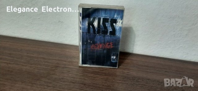 Аудио касета Kiss "REVENGE'', снимка 6 - Аудио касети - 37024521