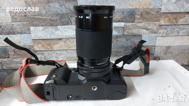 Canon T70, снимка 2 - Фотоапарати - 51675329