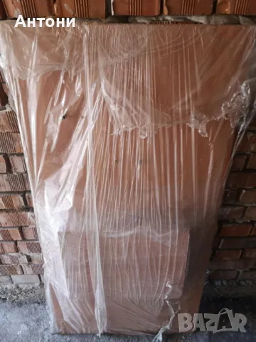 Дървена маса