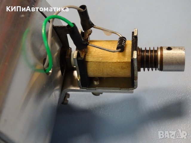 лъчеприемник от рефрактометър Hartmann&Braun Strahler 1-Wendel 12V, снимка 4 - Резервни части за машини - 37187049