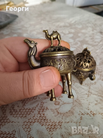 Две метални кандила, снимка 2 - Антикварни и старинни предмети - 52581799