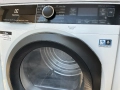 сушилня с термопомпа Electrolux PerfectCare 900 Series EW9H868D9 8кг, снимка 3