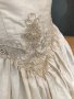 Сватбена булчинска рокля царствена естествена сурова коприна шампанско с шлейф, снимка 4