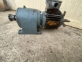 Редуктор с мотор, снимка 1