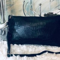 Малка стилна чанта в черно , снимка 3 - Чанти - 26881265