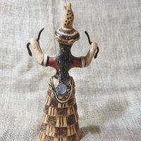 Порцеланова фигура на божество, снимка 4 - Антикварни и старинни предмети - 44002211