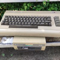 Продавам стар компютър Commodore C64 /Commodore 1541, снимка 8 - За дома - 36764698