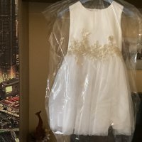 Рокля за принцеса, бяла със златна 3D бродерия, снимка 8 - Детски рокли и поли - 40828777