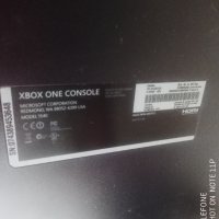 Оригинален английски XBOX ONE CONSOLE - MODEL 1540 с 1 джойстик, снимка 9 - Xbox конзоли - 39031878